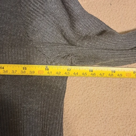 Charcol A-Line Knee-Length Sweater Dress. Plastic Island size Md Partial Ribbing - Picture 11 of 11